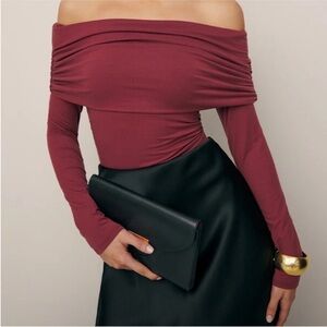 Reformation Maroon Off The Shoulder Top 🤍